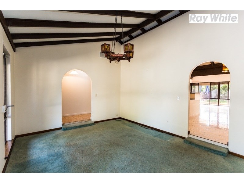 16 Elanora Road, Armadale WA 6112