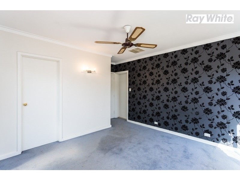 16 Elanora Road, Armadale WA 6112