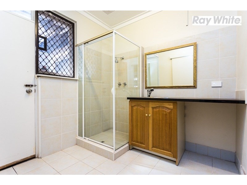 16 Elanora Road, Armadale WA 6112
