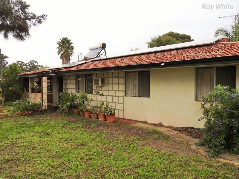 196 Westfield Road, Kelmscott WA 6111