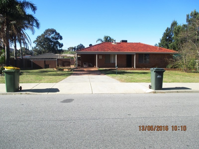 62 Farmer Avenue, Brookdale WA 6112