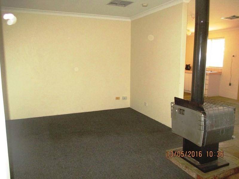 62 Farmer Avenue, Brookdale WA 6112