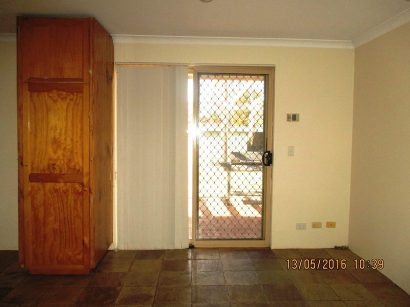 62 Farmer Avenue, Brookdale WA 6112