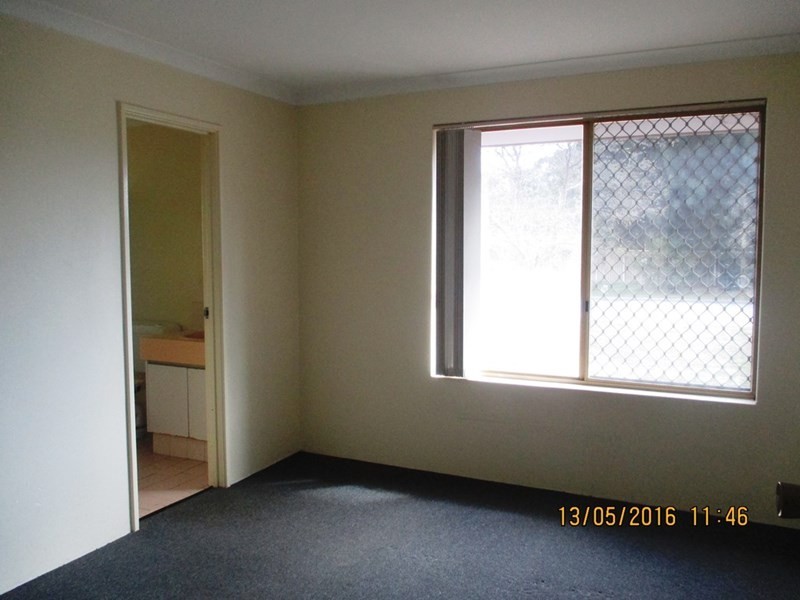 62 Farmer Avenue, Brookdale WA 6112