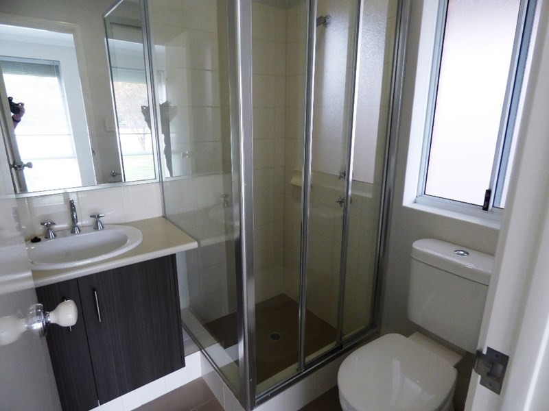 64 Chiltern Avenue, Brookdale WA 6112