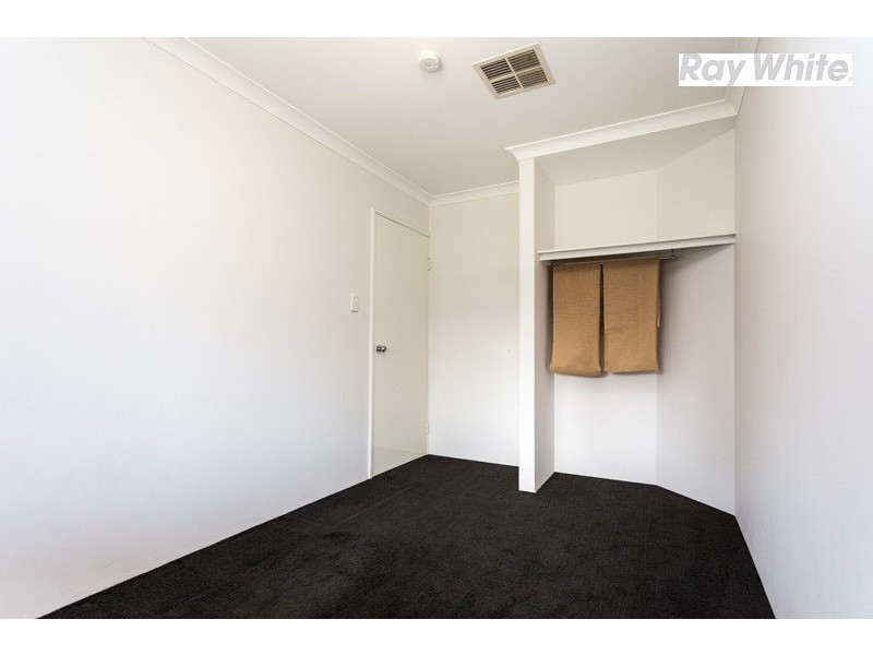 18 Candish Grove, Seville Grove WA 6112