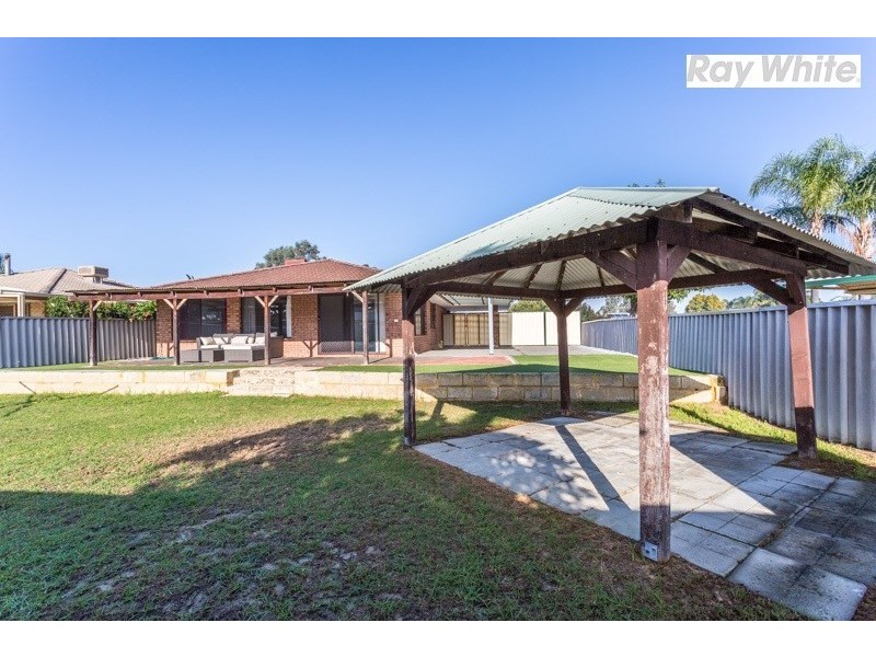 18 Candish Grove, Seville Grove WA 6112