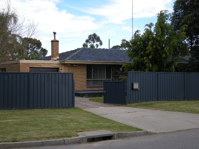 17 James Street, Armadale WA 6112