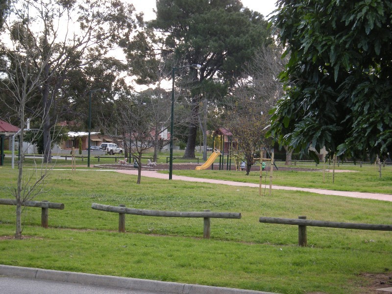 17 James Street, Armadale WA 6112