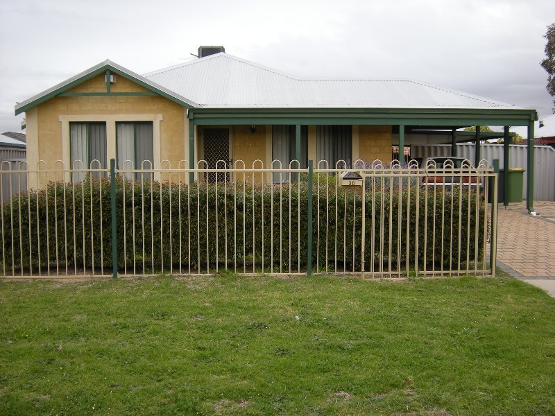 30 Hinkler Street, Kenwick WA 6107