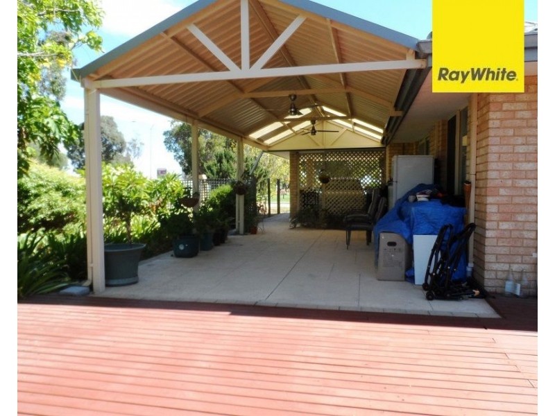 25 Lisbon Way, Seville Grove WA 6112