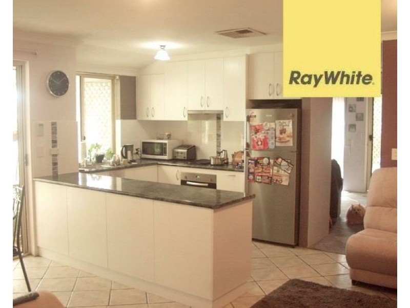 25 Lisbon Way, Seville Grove WA 6112