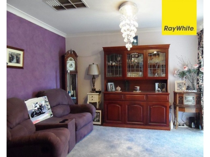 25 Lisbon Way, Seville Grove WA 6112