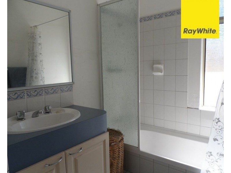 25 Lisbon Way, Seville Grove WA 6112