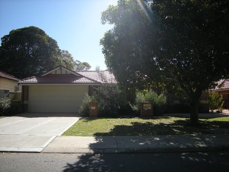 1/17 Bert Street, Gosnells WA 6110