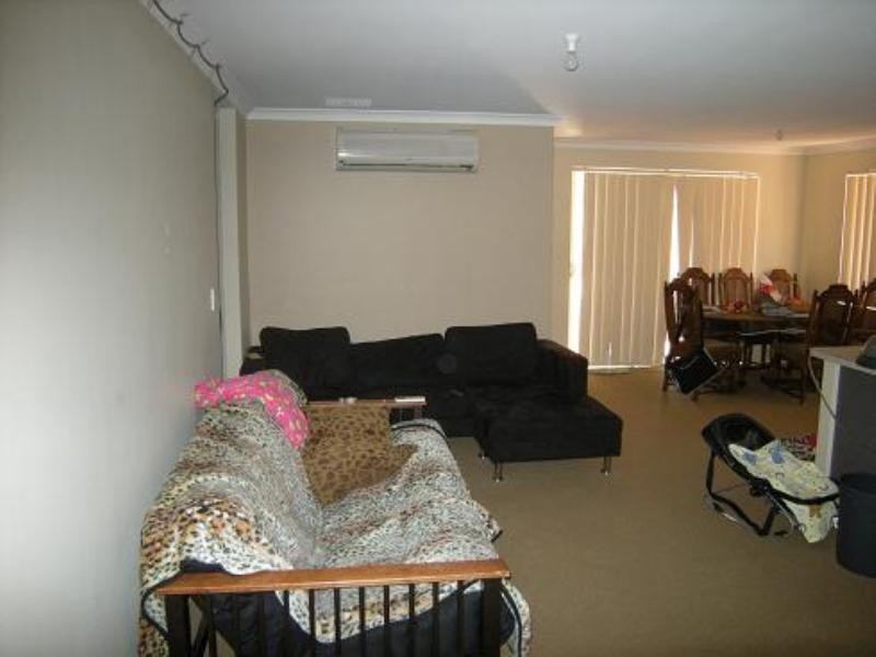 1/17 Bert Street, Gosnells WA 6110