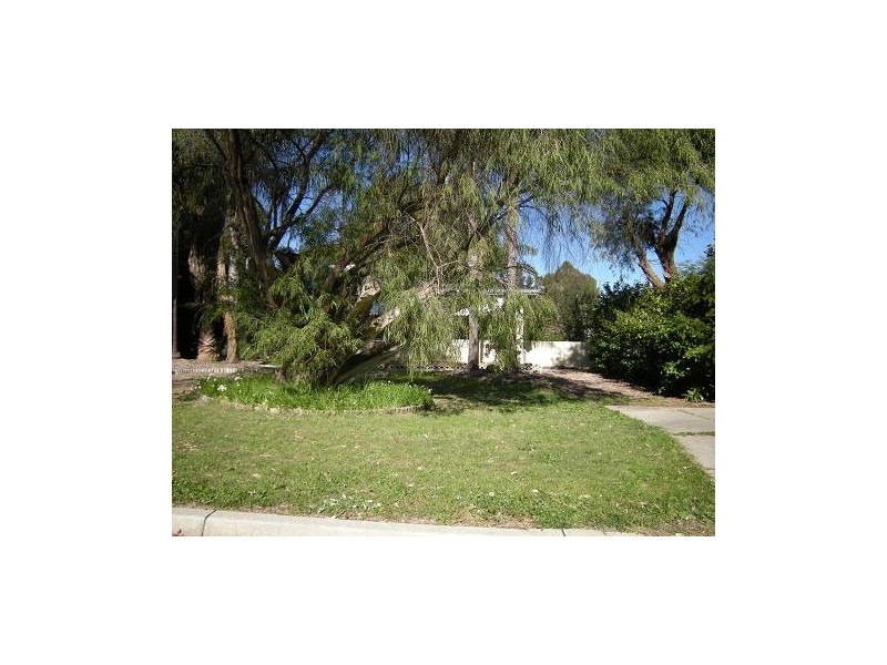 62 Bert Street, Gosnells WA 6110