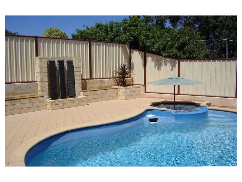 31 Merilee Terrace, Kelmscott WA 6111