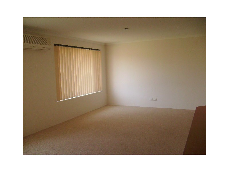 6 Rath Close, Byford WA 6122