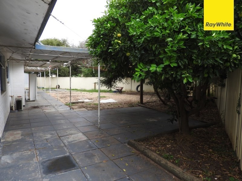 57 Dawson Street, Armadale WA 6112