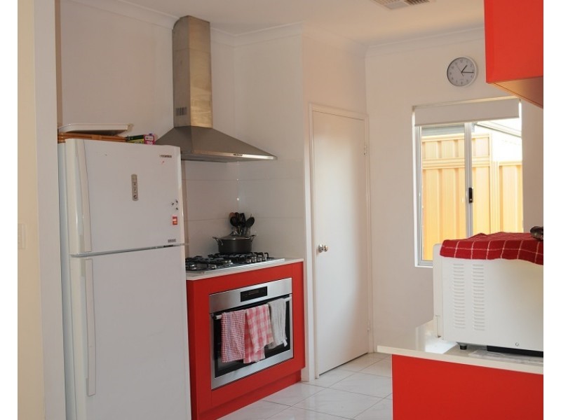 4 Le Souef Street, Maddington WA 6109