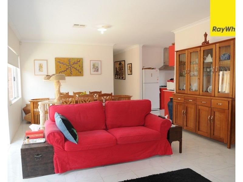 4 Le Souef Street, Maddington WA 6109