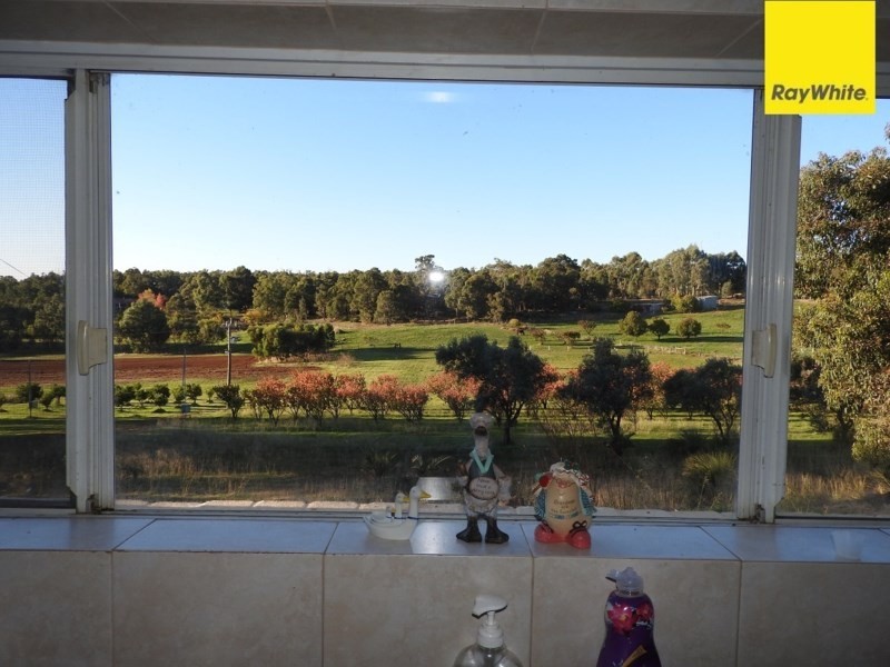 581 Canning Mills Road, Martin WA 6110