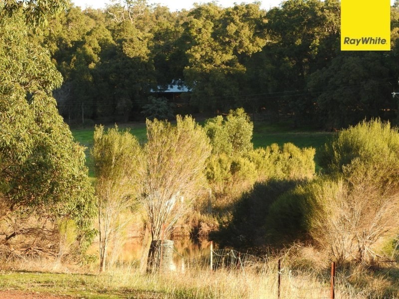 581 Canning Mills Road, Martin WA 6110