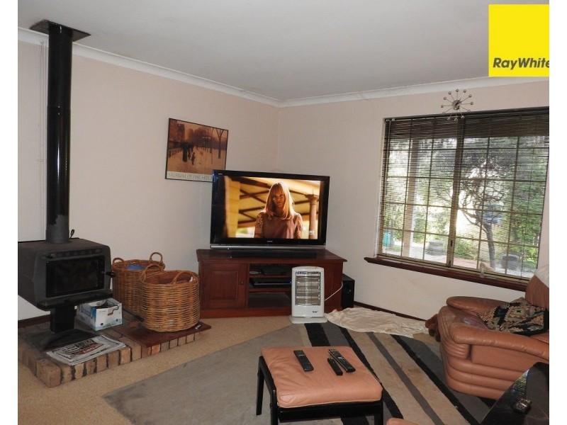 13 High Road, Roleystone WA 6111