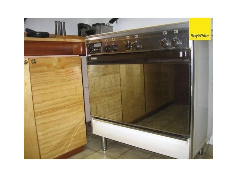 4 Smith Close, Armadale WA 6112