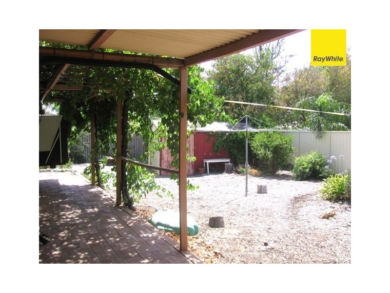 4 Smith Close, Armadale WA 6112