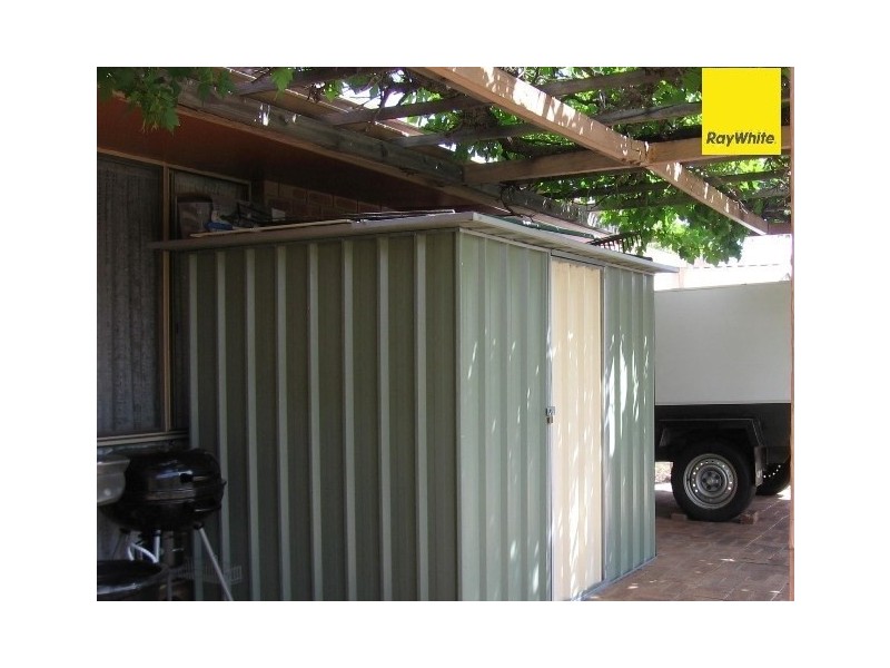 4 Smith Close, Armadale WA 6112