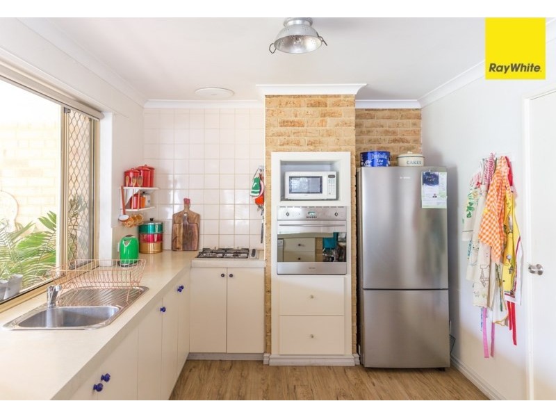 30 Abernethy Grove, Seville Grove WA 6112