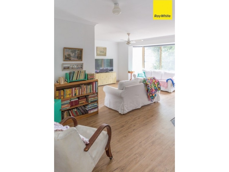 30 Abernethy Grove, Seville Grove WA 6112