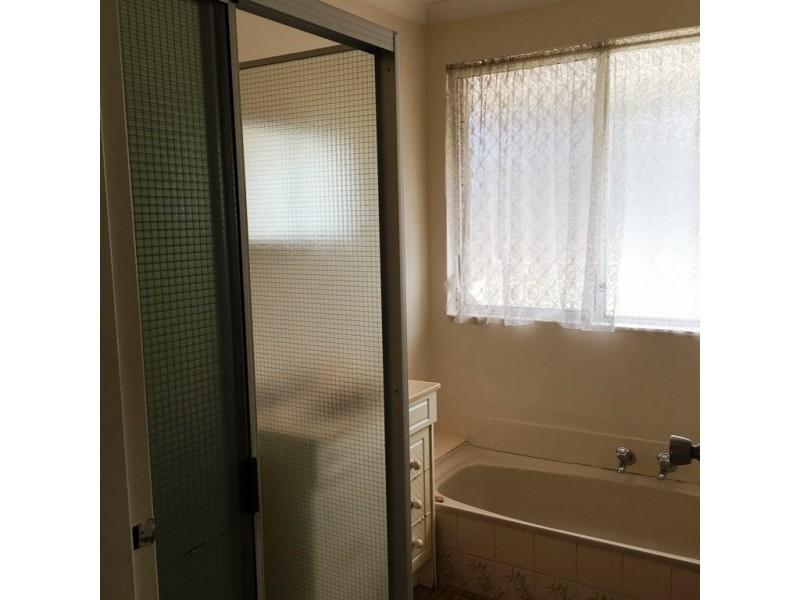 4 Rainbow Court, Gosnells WA 6110