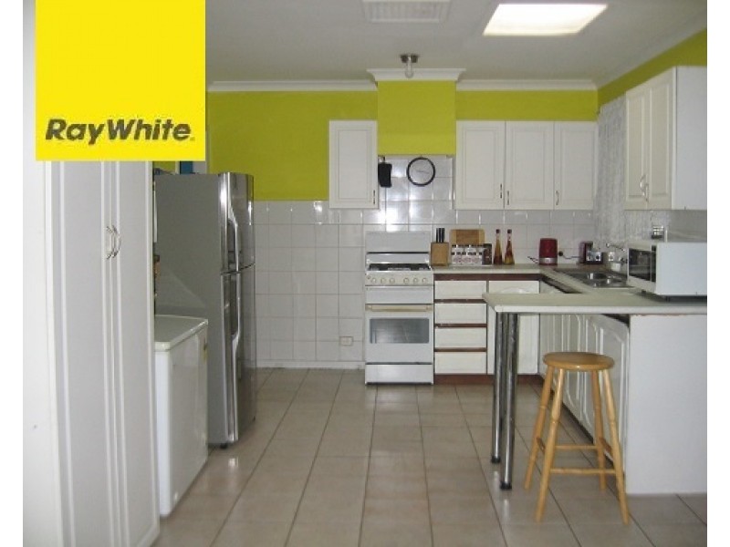 63 Girraween Street, Armadale WA 6112