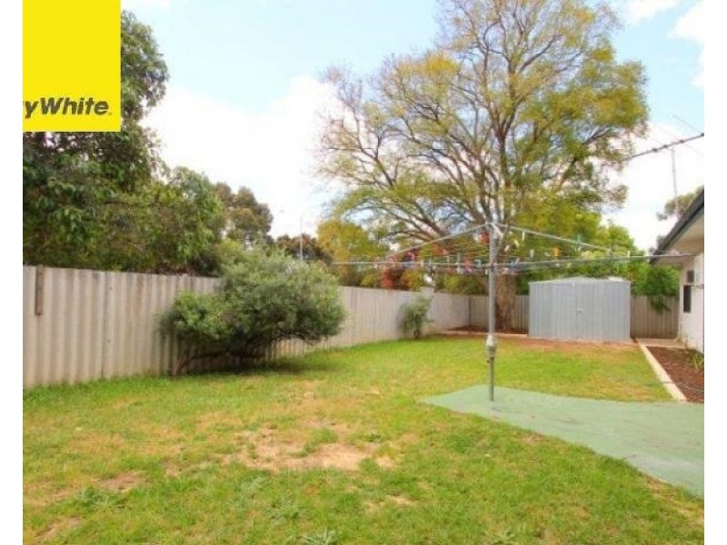 63 Girraween Street, Armadale WA 6112