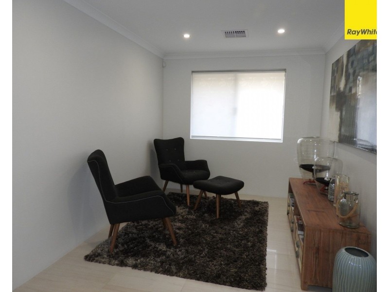 55 Oakbella Parade, Harrisdale WA 6112