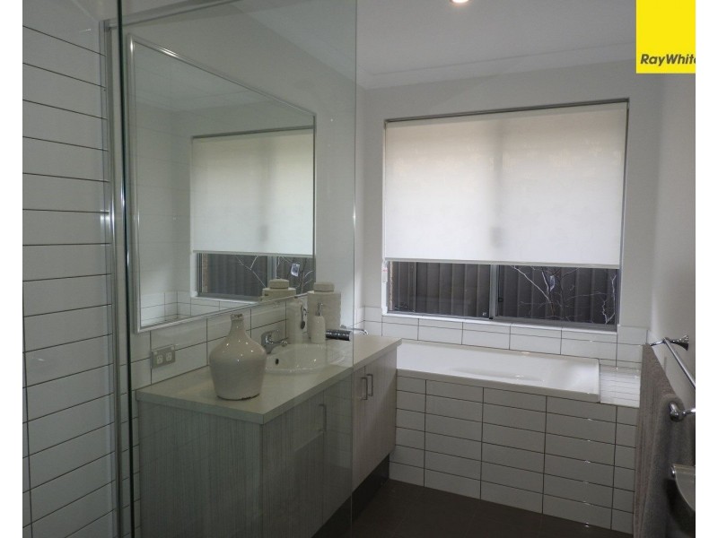 55 Oakbella Parade, Harrisdale WA 6112