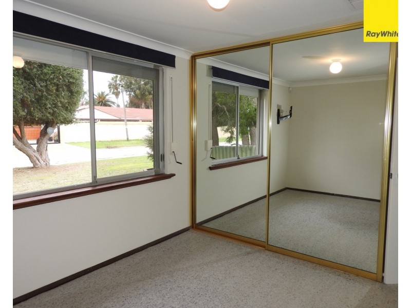 5 Namoi Place, Armadale WA 6112