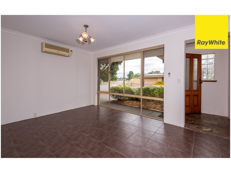 1 Tummell Court, Seville Grove WA 6112