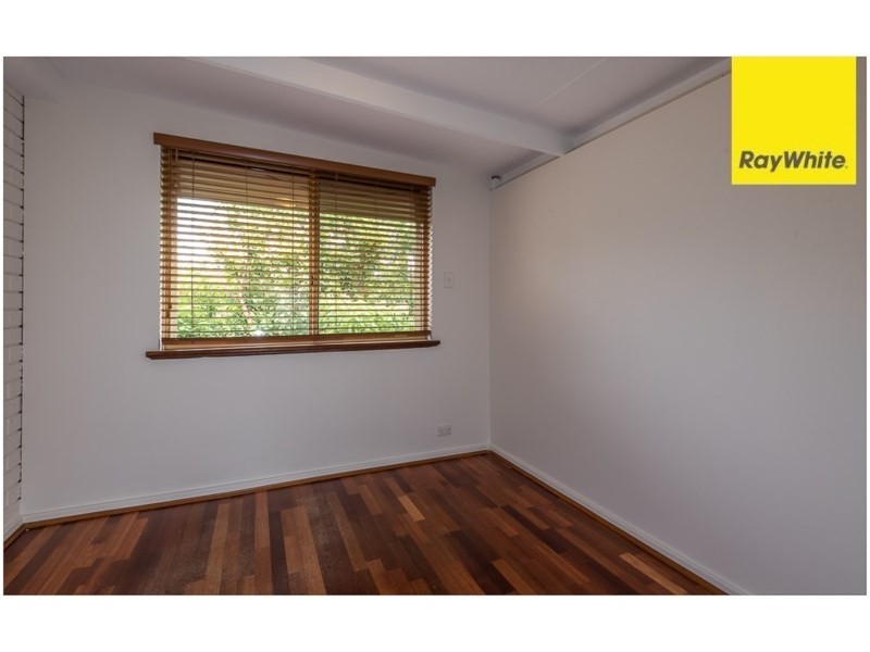 1 Tummell Court, Seville Grove WA 6112