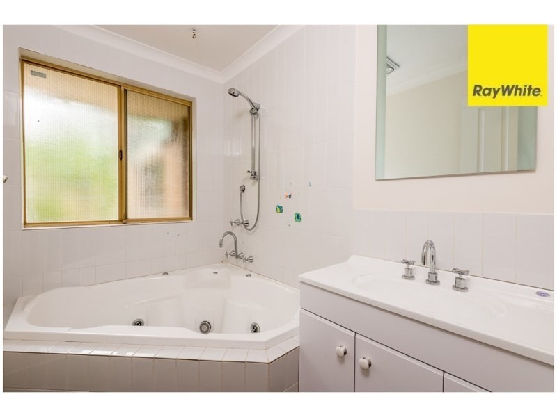 1 Tummell Court, Seville Grove WA 6112