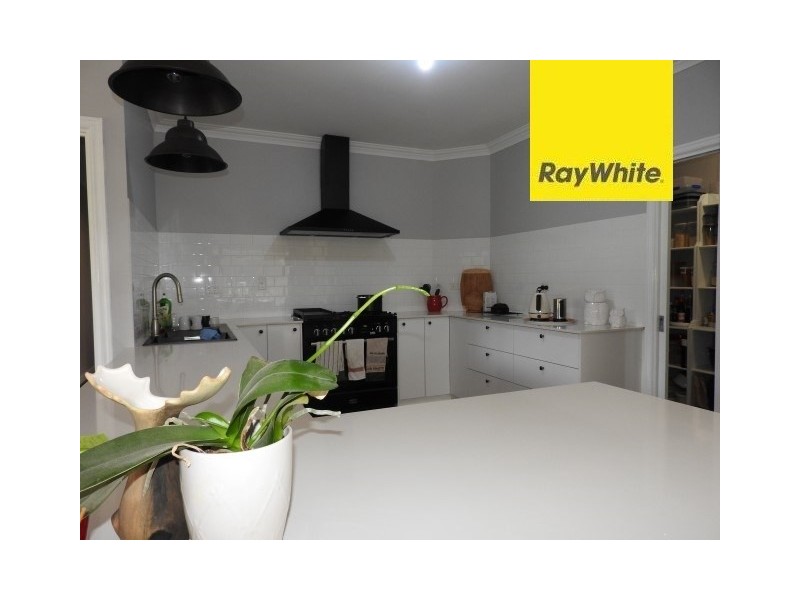 885 Kingston Road, Mount Helena WA 6082