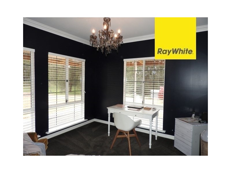 885 Kingston Road, Mount Helena WA 6082