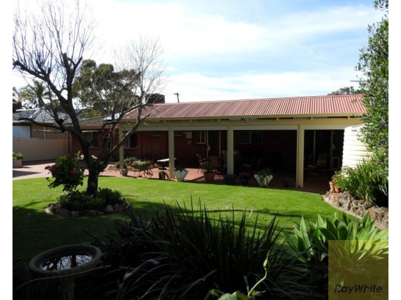 31 Bowden Place, Armadale WA 6112