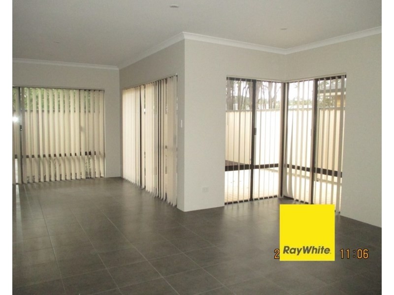 12/99 Lowanna Way, Armadale WA 6112