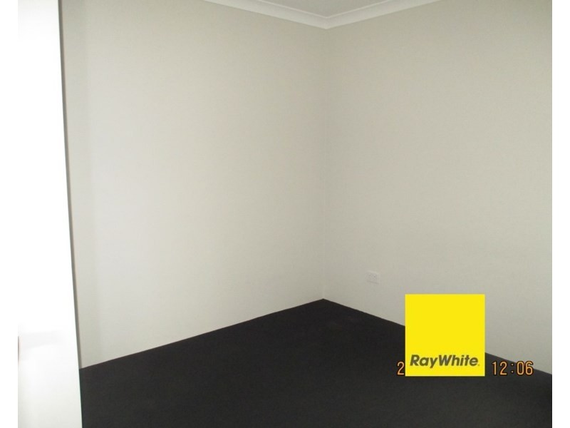 12/99 Lowanna Way, Armadale WA 6112