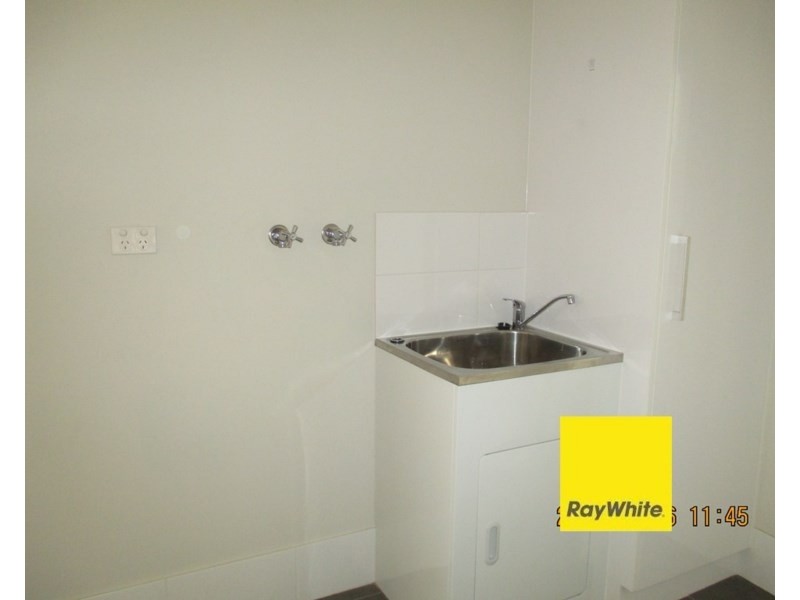 12/99 Lowanna Way, Armadale WA 6112