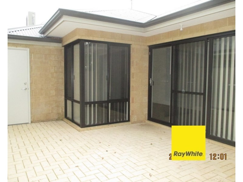 12/99 Lowanna Way, Armadale WA 6112